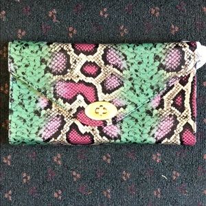 Snakeskin clutch